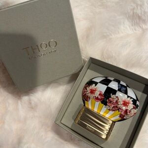 Bonbon Pop Perfume Bottle with Floral Design